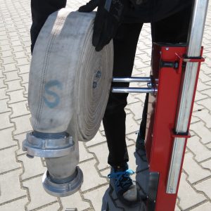 Avtomatski roler za cevi