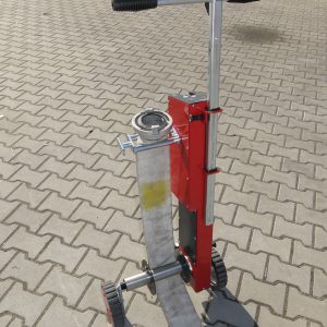 Avtomatski roler za cevi