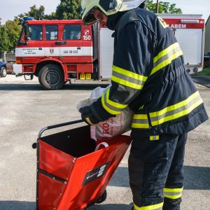 Voziček za absorbente